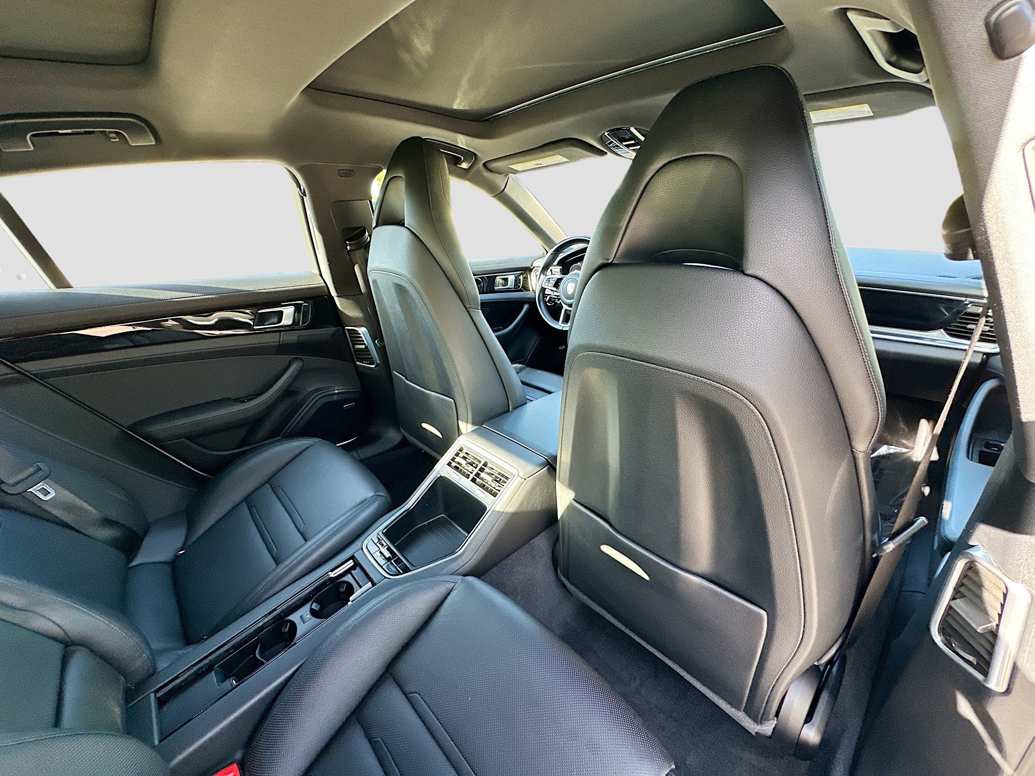 2020 Porsche Panamera 4 photo 31
