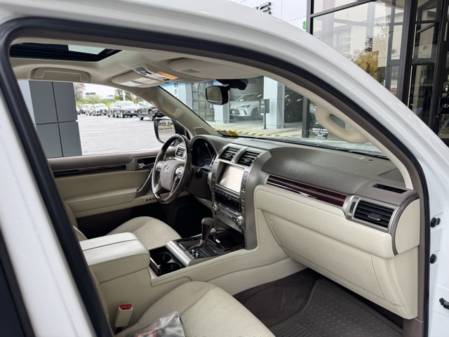 2018 Lexus GX 460 photo 24