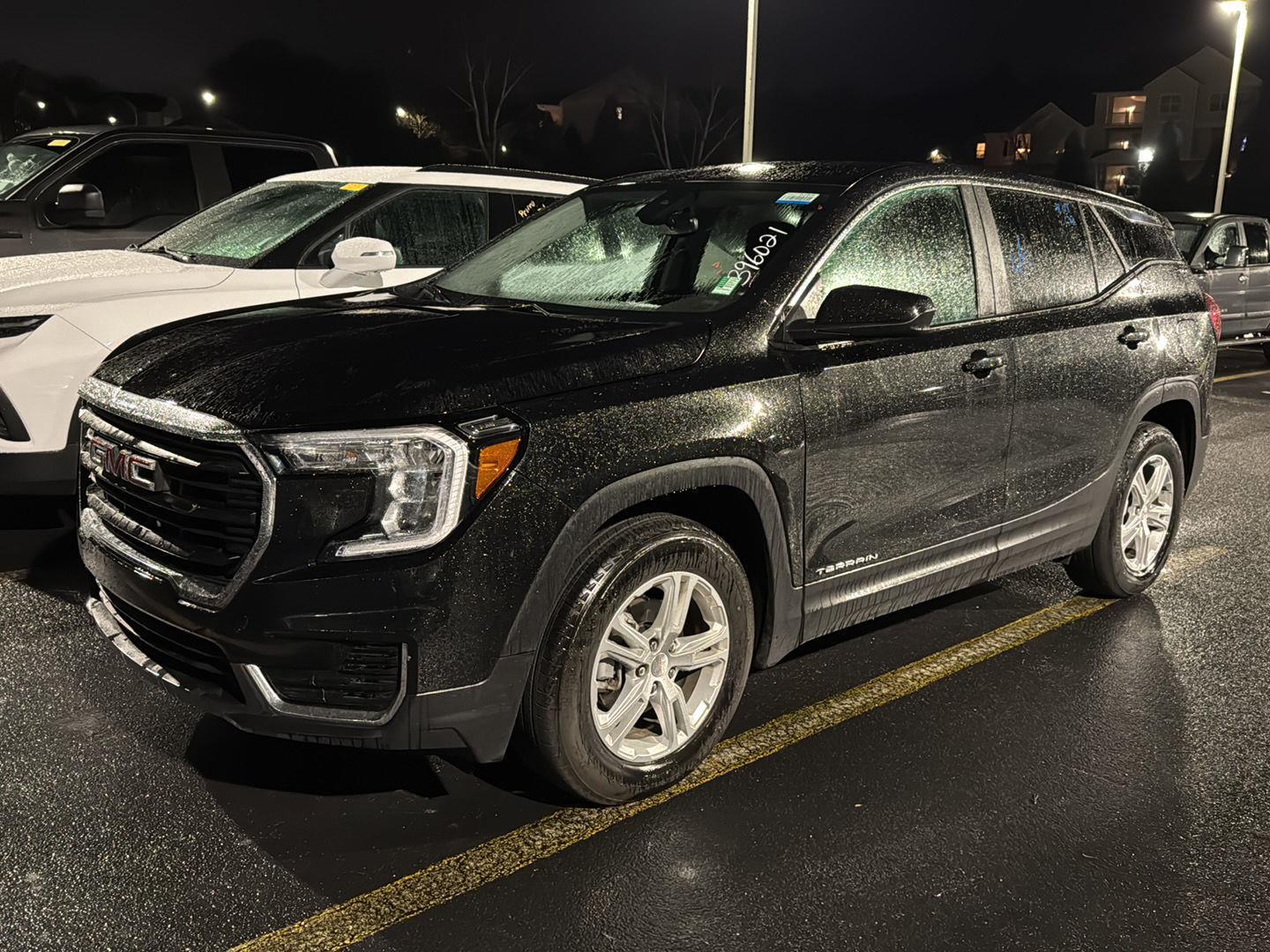 2024 GMC Terrain SLE's photo