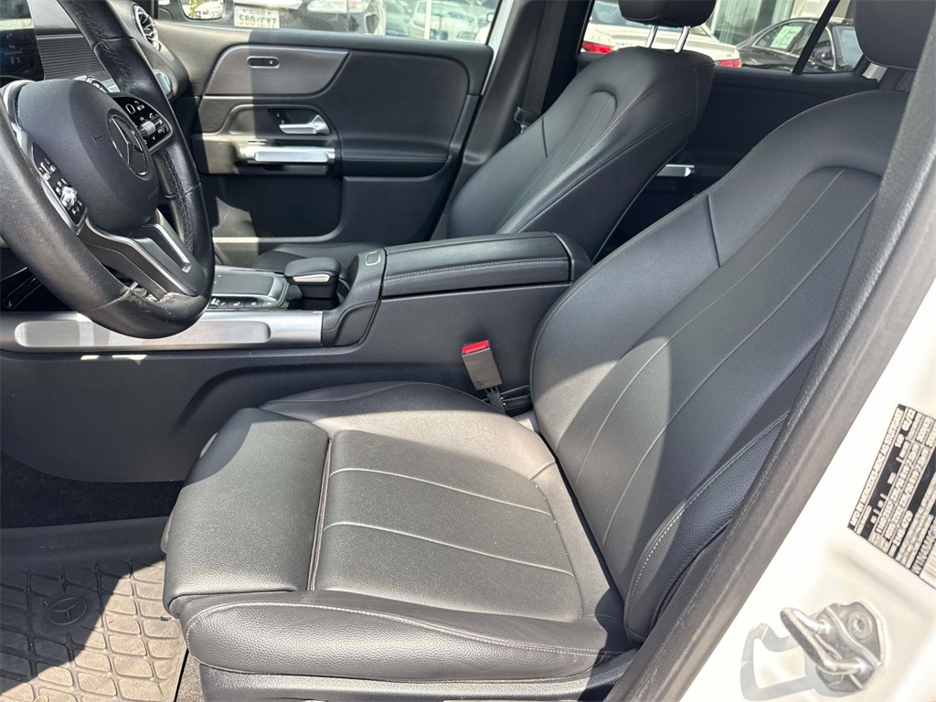 2022 Mercedes Benz GLB 250 photo 13