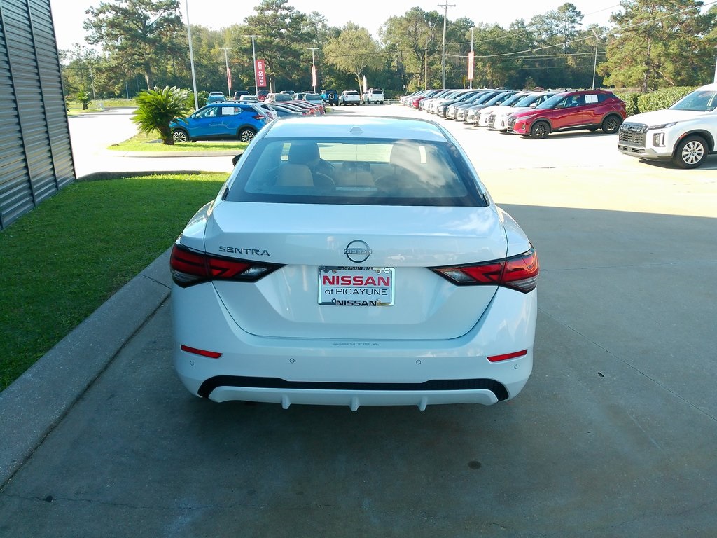 2025 Nissan Sentra SV photo 4