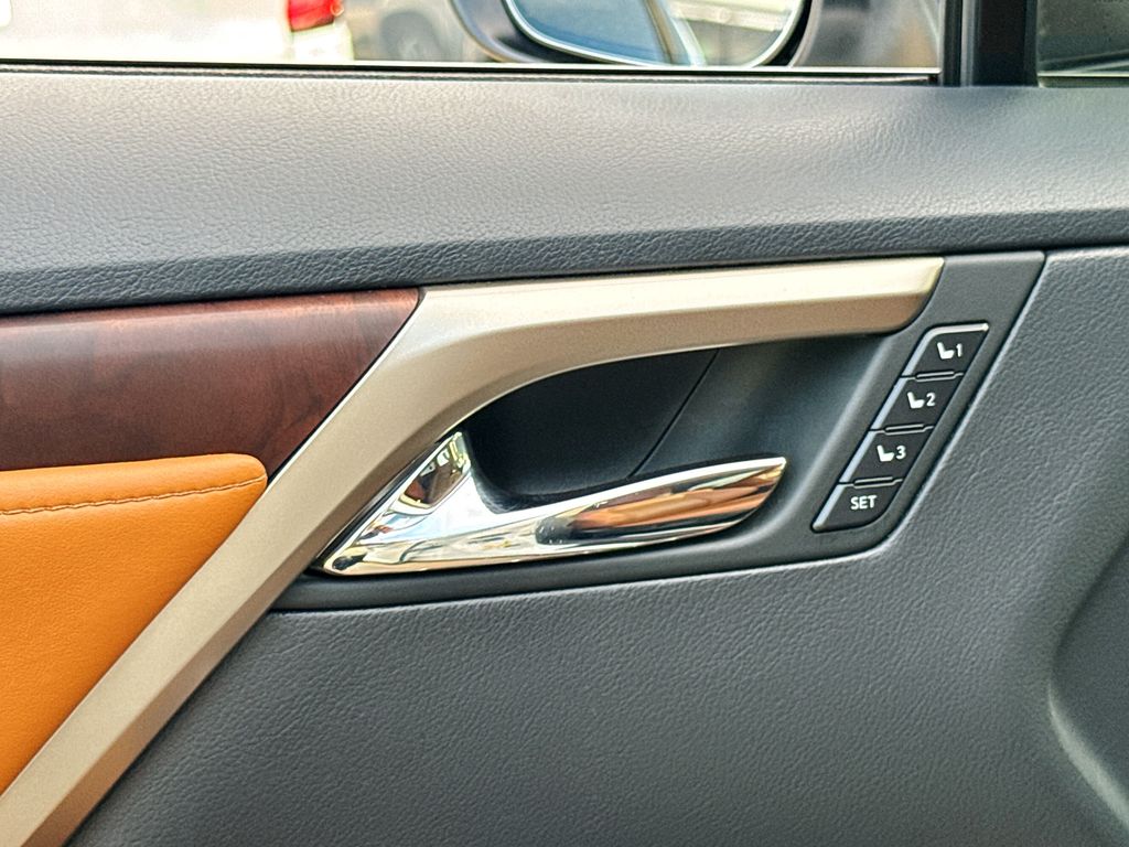2021 Lexus RX 350 photo 11