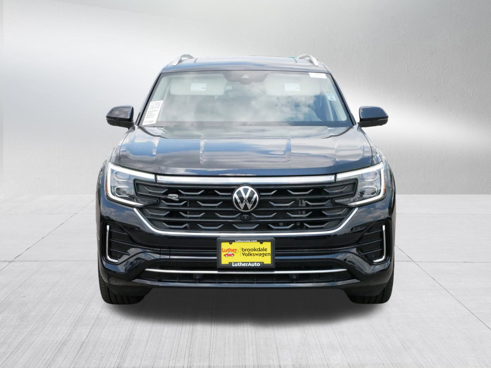 Used 2024 Volkswagen Atlas SEL Premium R-Line with VIN 1V2FR2CA8RC601862 for sale in Brooklyn Center, Minnesota