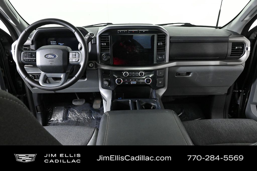 2024 Ford F-150 XLT photo 16