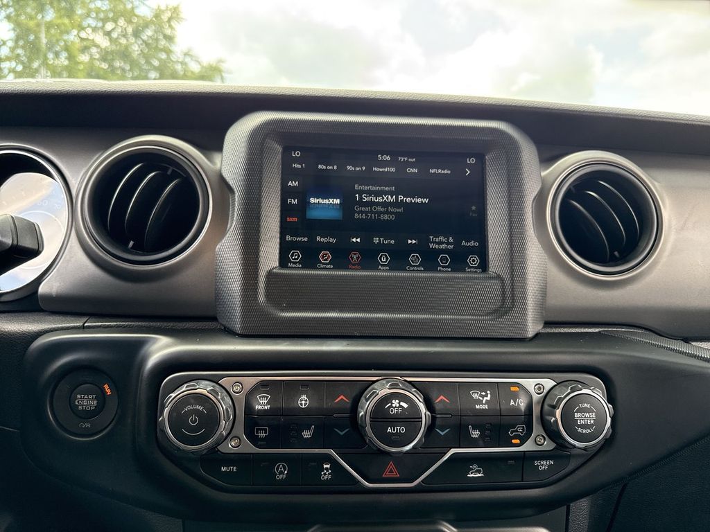 2022 Jeep Gladiator Sport photo 14