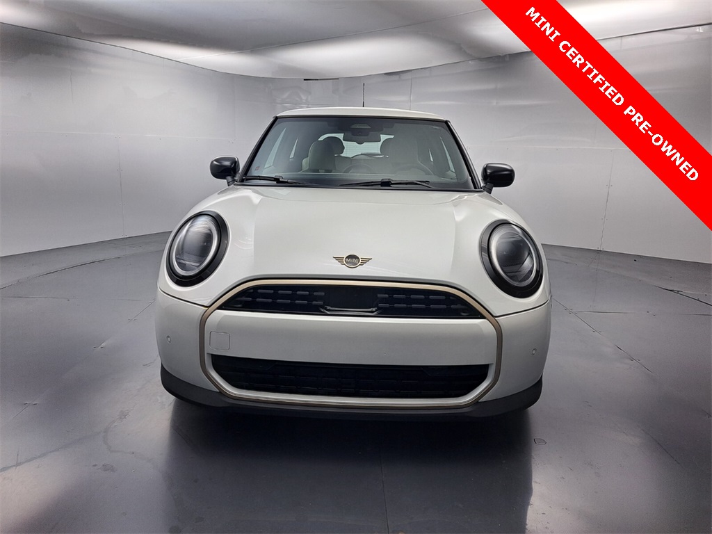 2025 Mini Cooper 2 Door Hardtop Signature photo 8