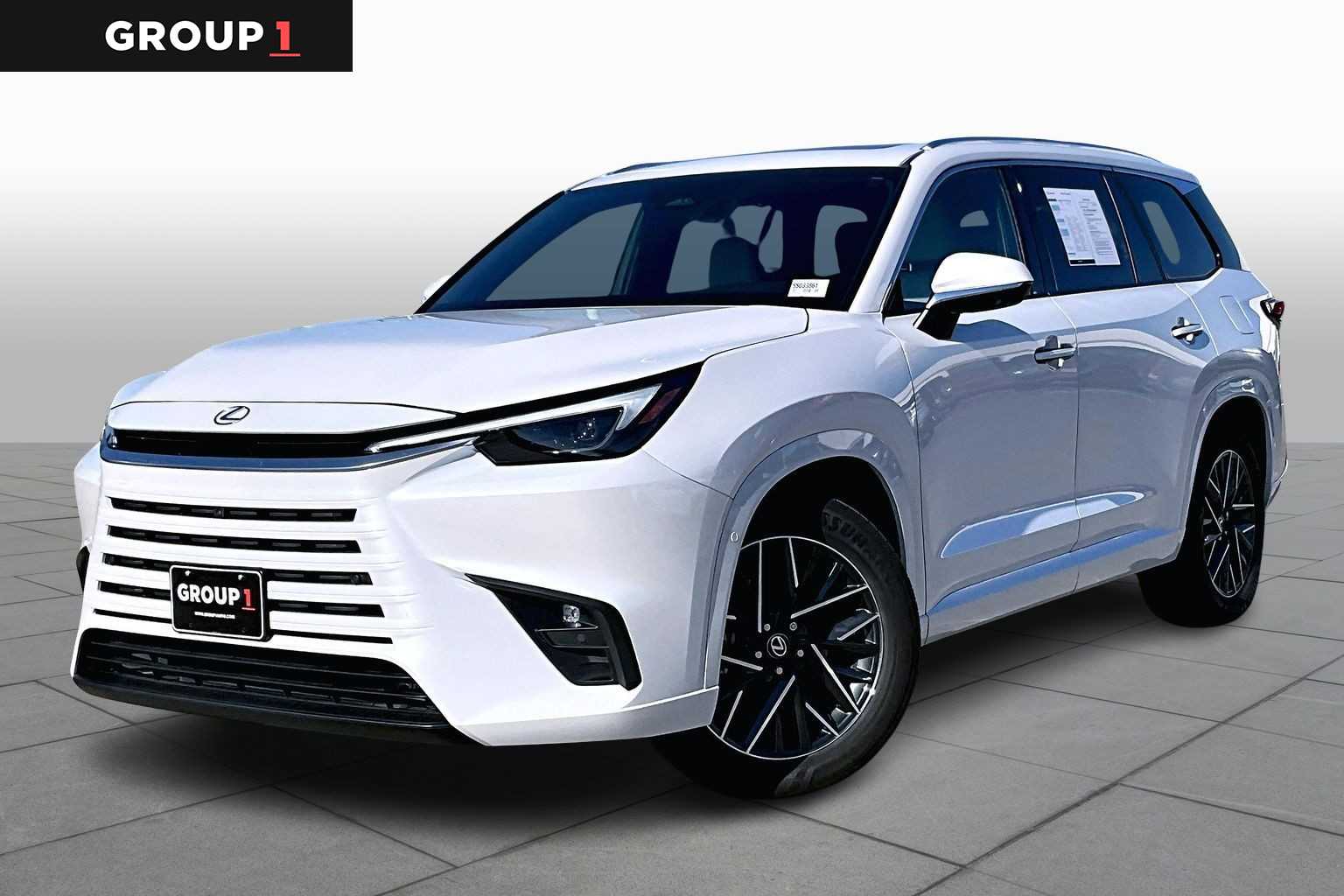 2025 Lexus TX Premium's photo