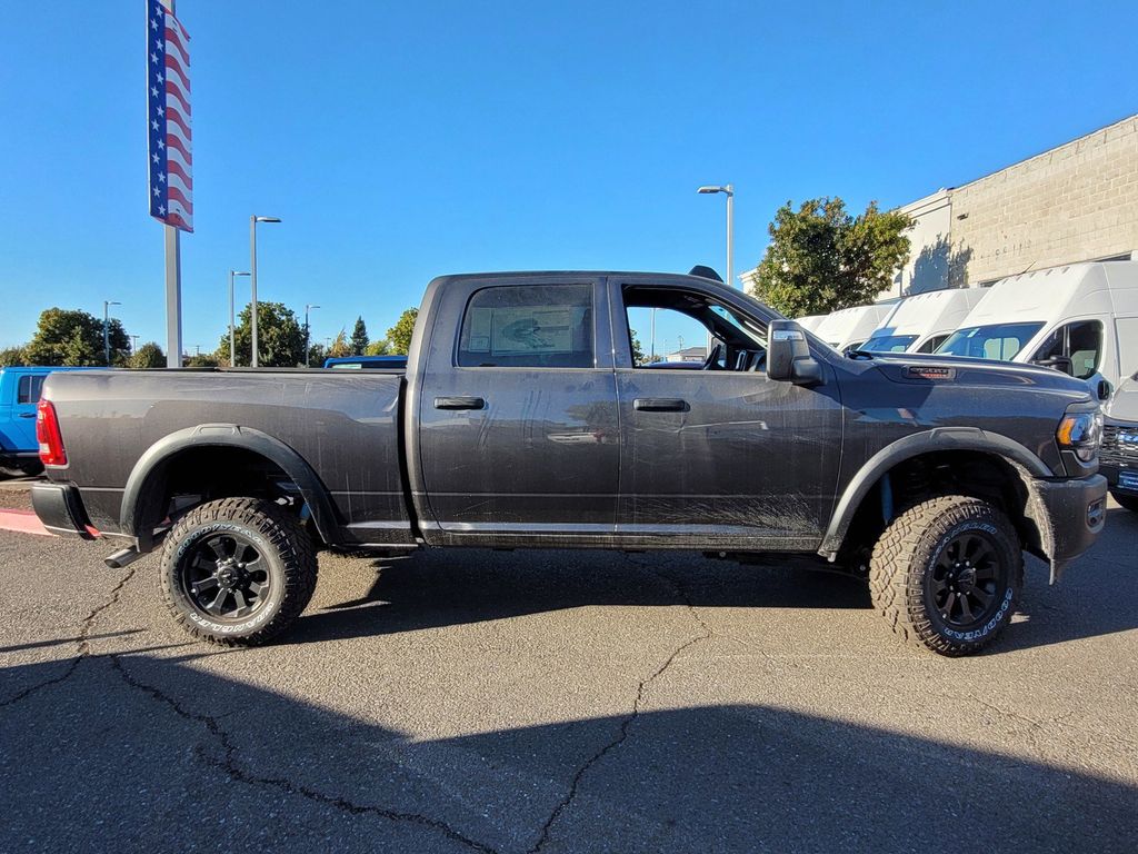 2024 Ram 2500 Tradesman photo 4