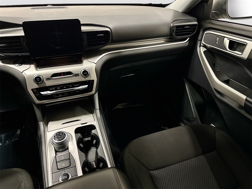 2022 Ford Explorer XLT photo 5