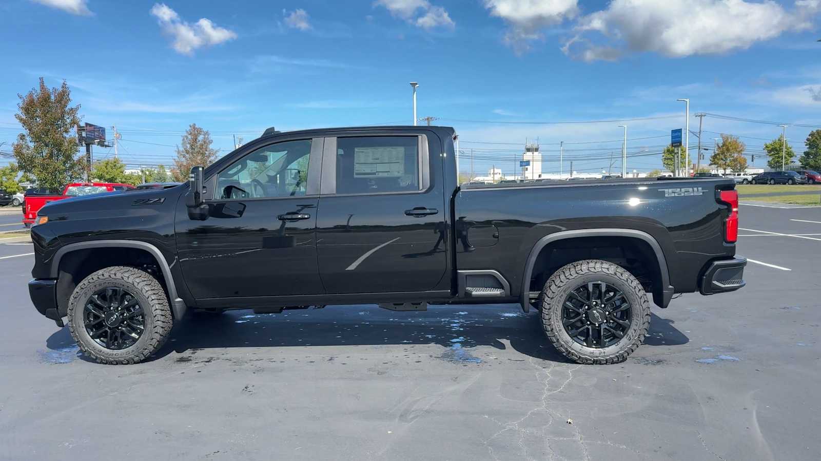 2026 Chevrolet Silverado 2500HD LT photo 5