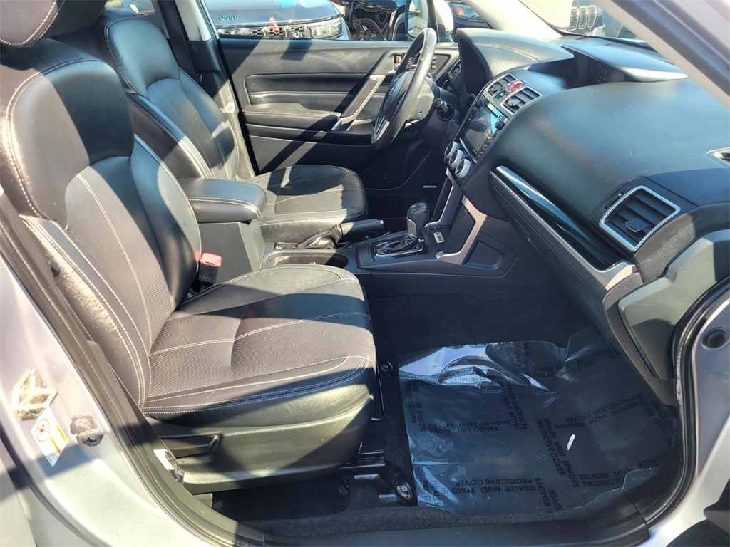 2017 Subaru Forester 2.5i Touring photo 17
