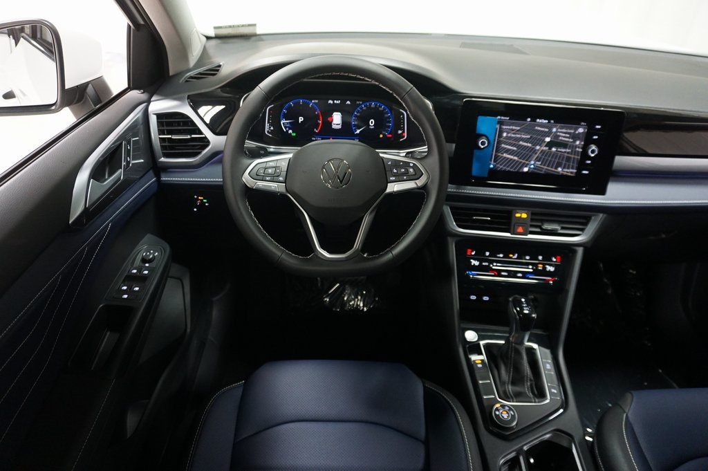 2025 Volkswagen Taos SEL photo 11
