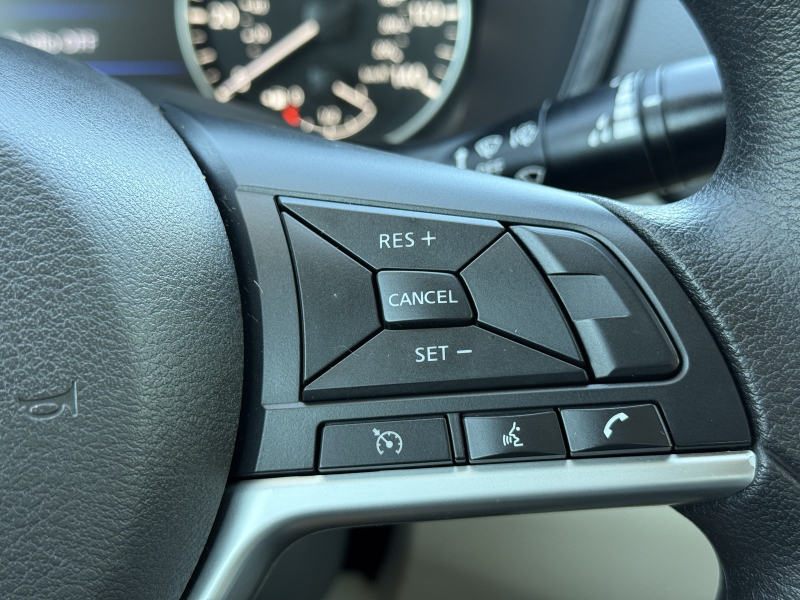 2021 Nissan Altima 2.5 SV photo 25