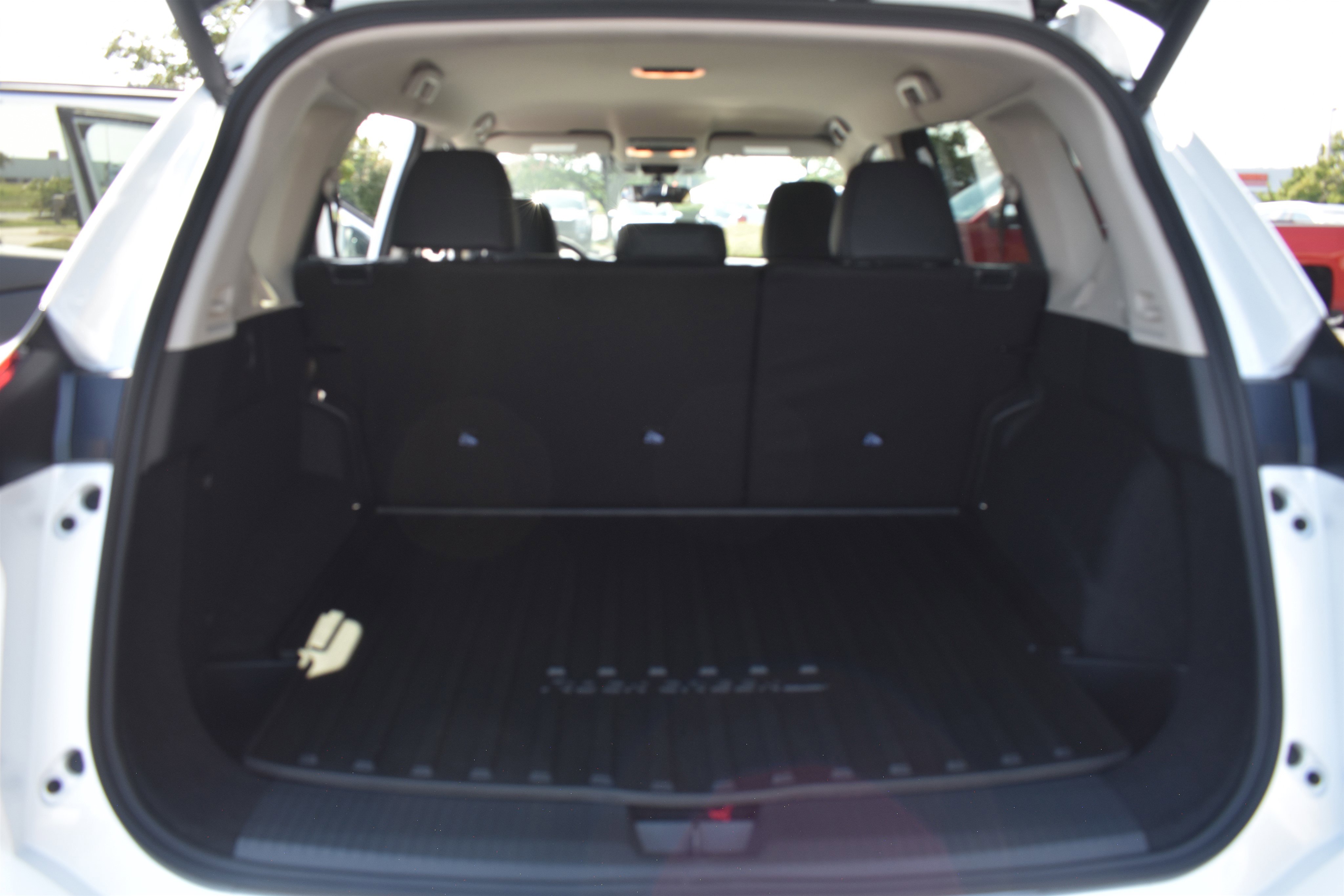 2026 Nissan Rogue SV photo 9