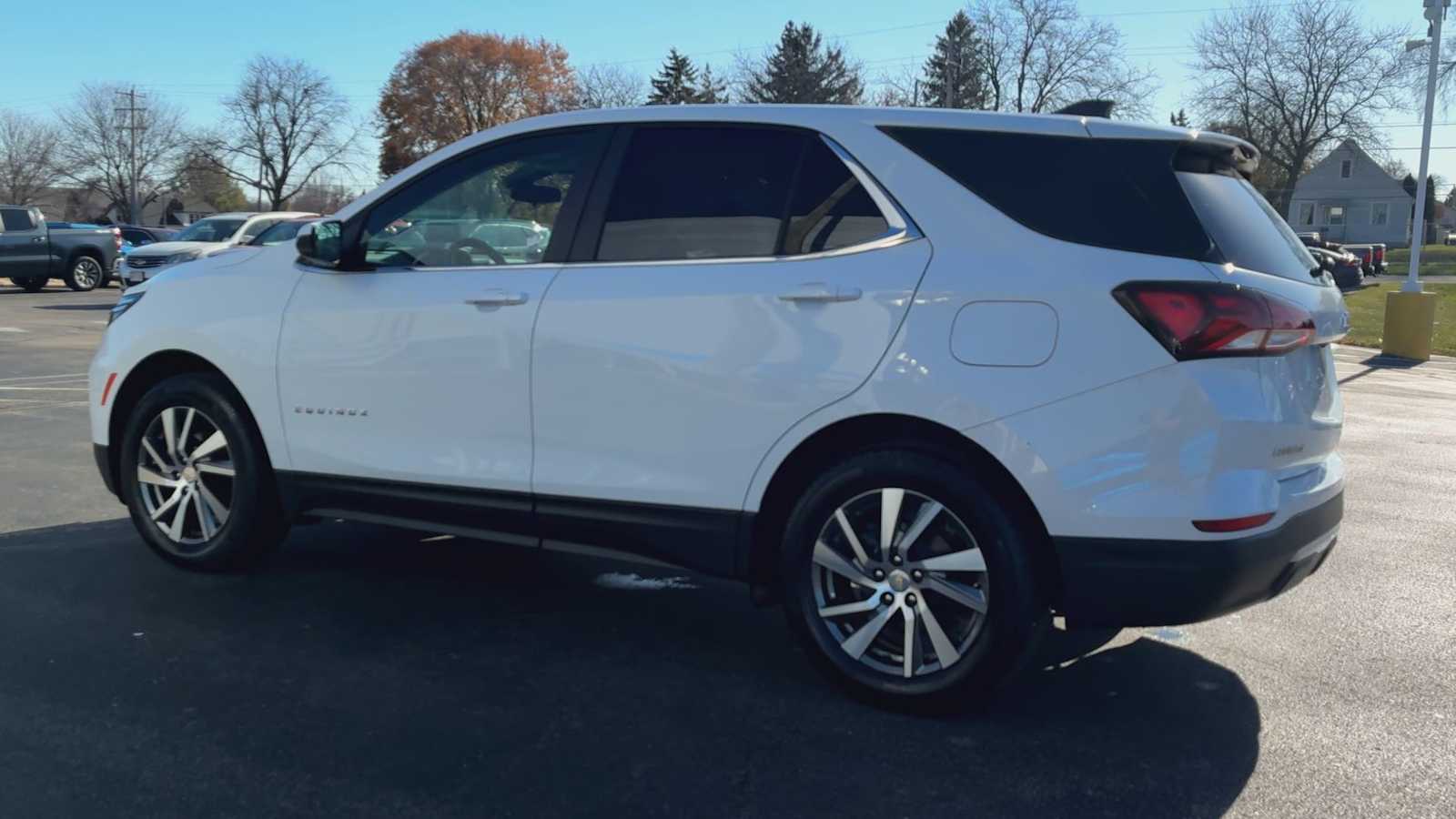 2024 Chevrolet Equinox LT photo 4