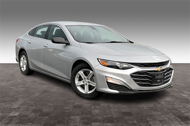 Used 2019 Chevrolet Malibu 1FL with VIN 1G1ZC5ST3KF197855 for sale in Farmington, NM
