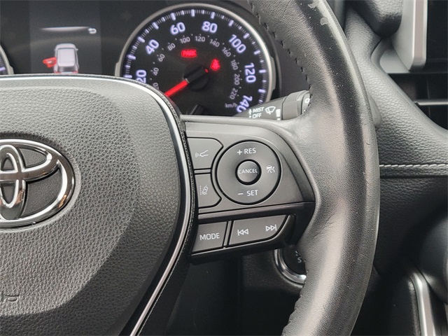 2019 Toyota RAV4 XLE Premium photo 24