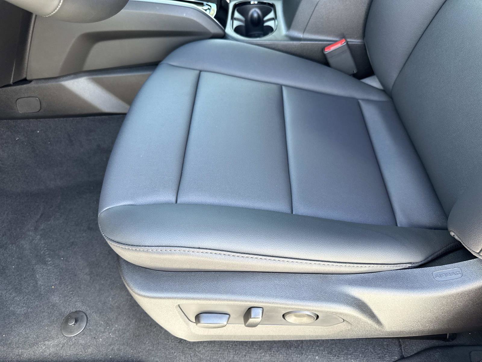 2026 Chevrolet Colorado Trail Boss photo 18