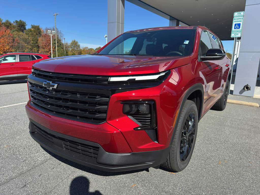 2026 Chevrolet Traverse LT's photo