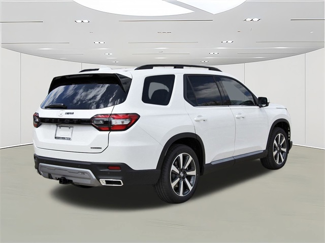 2025 Honda Pilot Touring photo 2