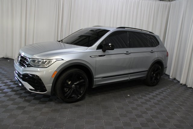 2023 Volkswagen Tiguan SE R-Line Black photo 3