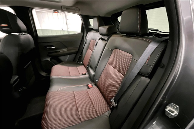 2025 Nissan Kicks SR photo 10