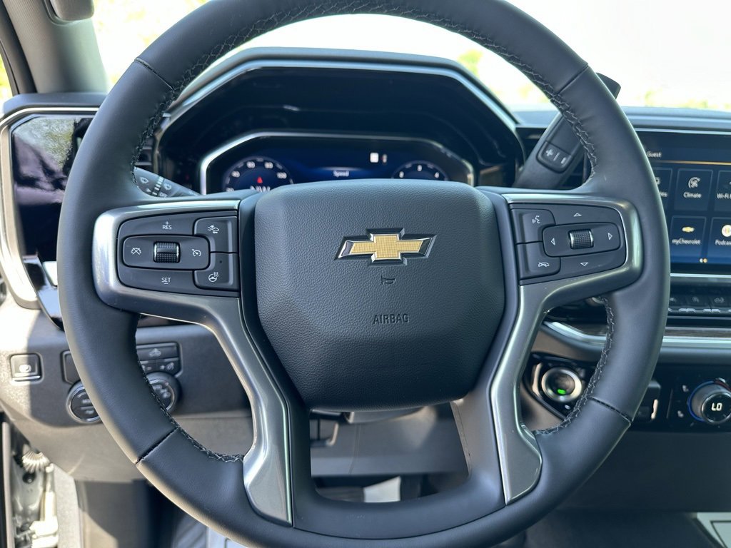 2025 Chevrolet Silverado 1500 LT photo 26
