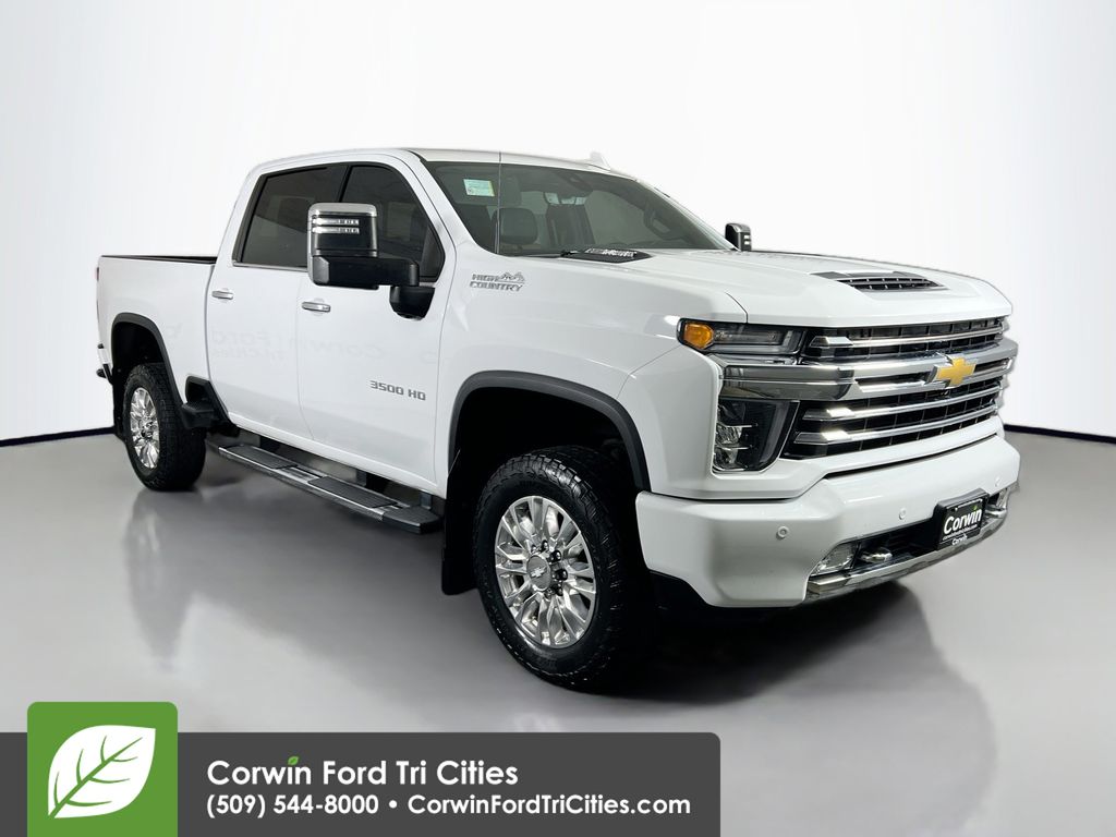 2020 Chevrolet Silverado HD High Country's photo