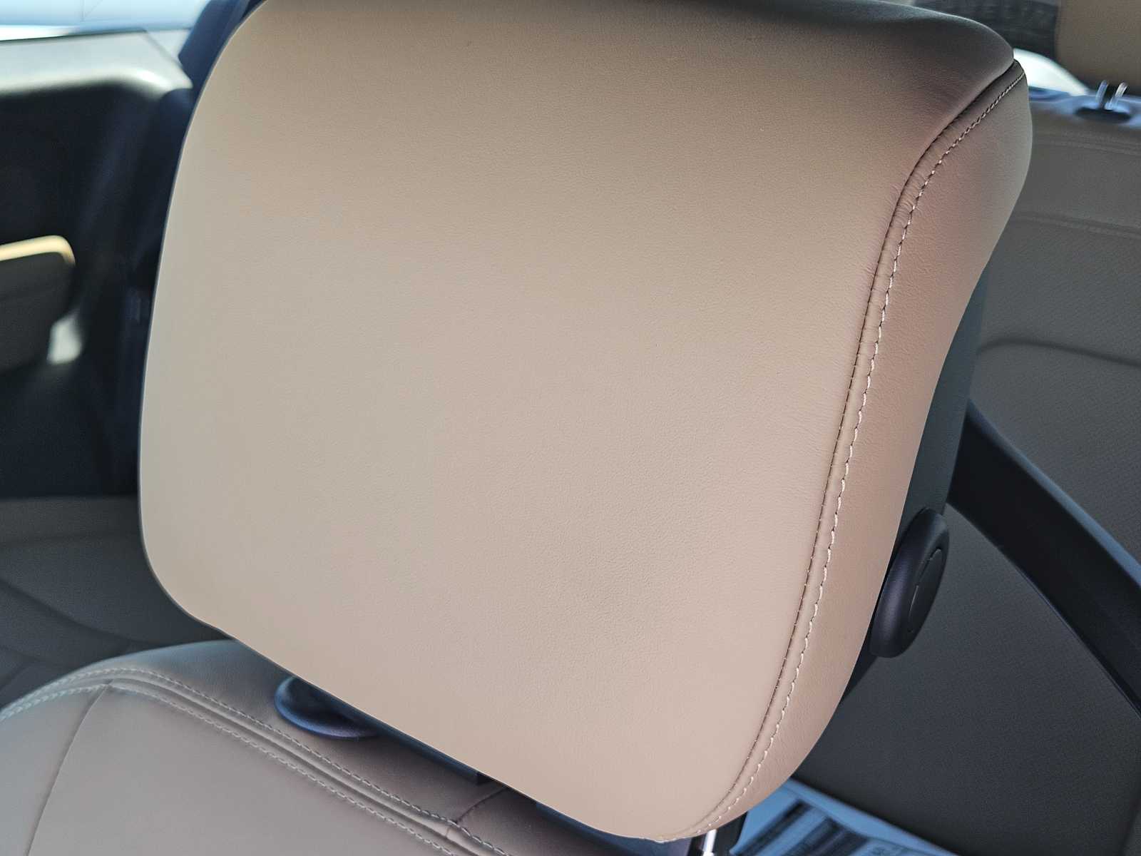 New 2025 GONDWANA STONE Land Rover X-Dynamic SE image 13