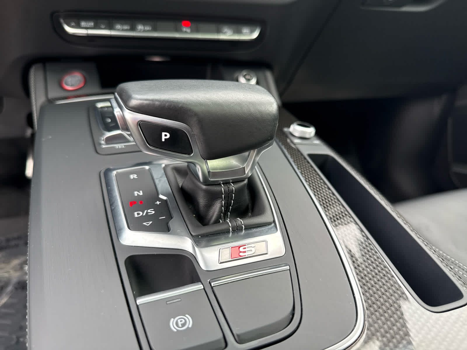 2018 Audi SQ5 Prestige photo 24
