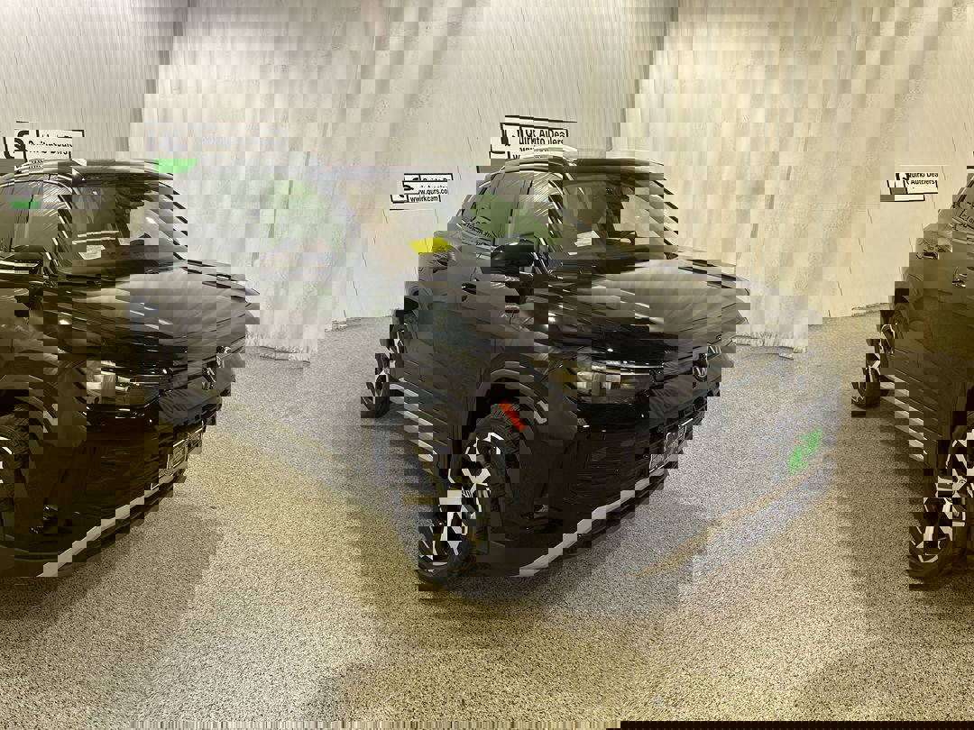 2026 Volkswagen Tiguan SE's photo