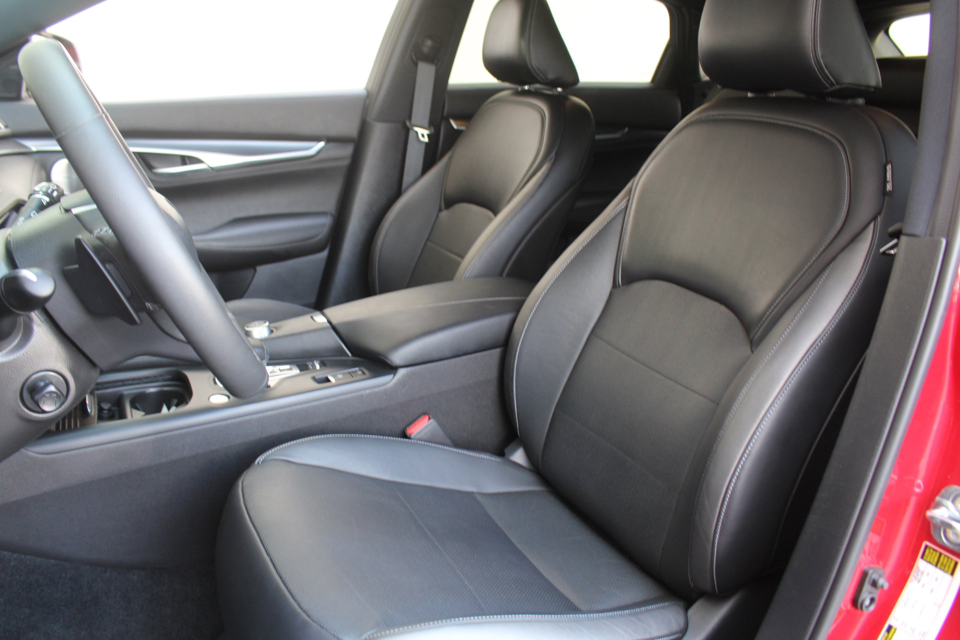 2022 Infiniti QX55 Essential photo 13