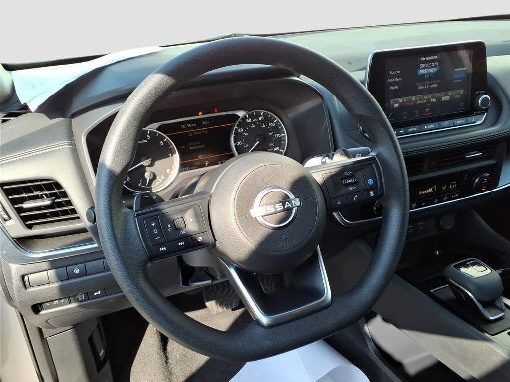 2024 Nissan Rogue SV photo 12
