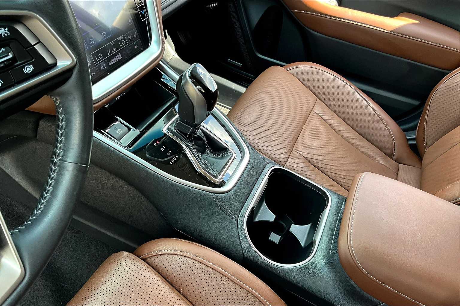 2021 Subaru Outback Touring XT photo 13