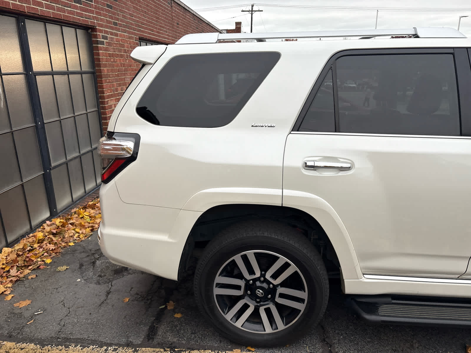 2022 Toyota 4Runner Limited 4WD photo 4