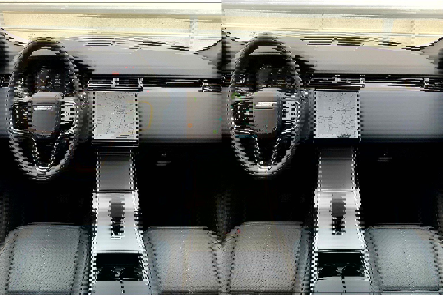 2026 Land Rover Range Rover Velar S photo 9