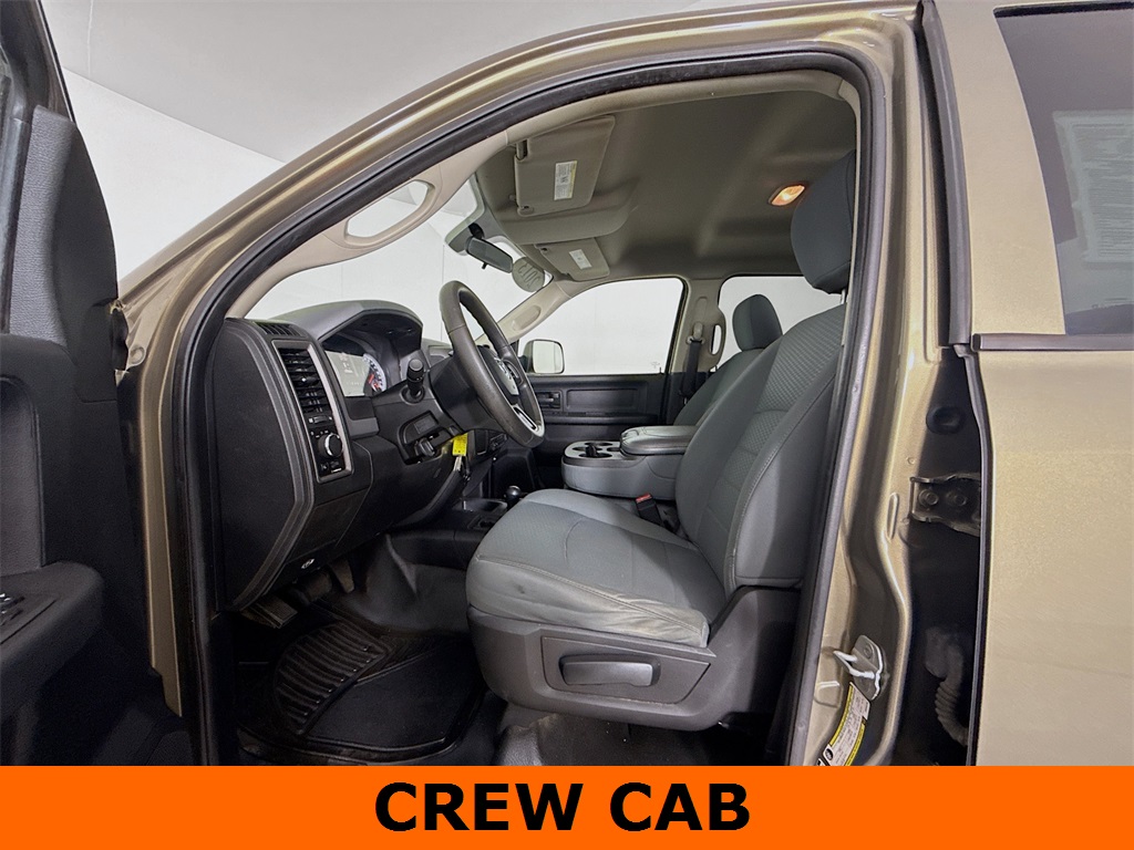 2013 Ram 2500 Tradesman photo 2