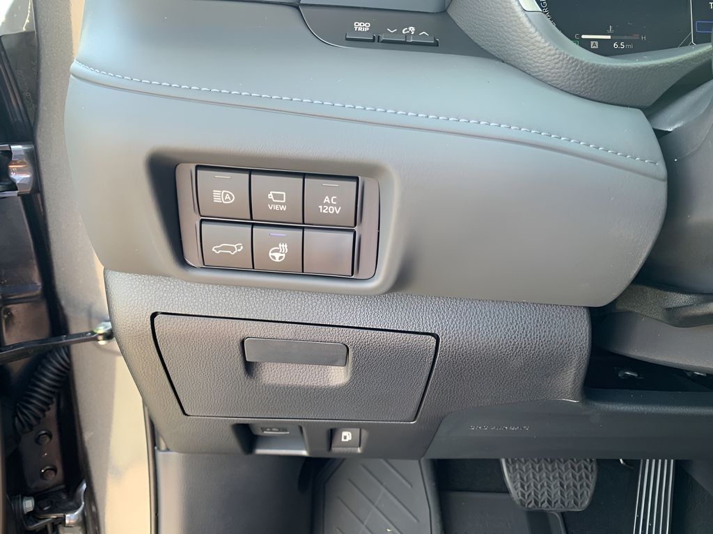 2025 Toyota Highlander Platinum photo 27