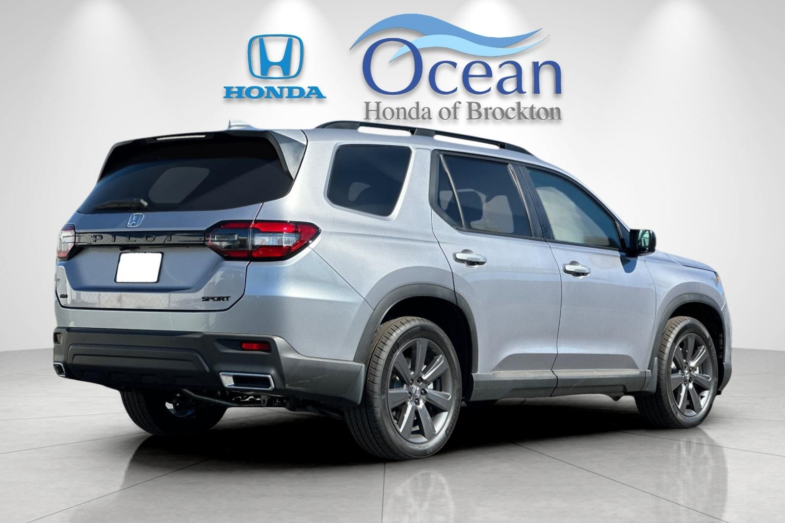 2025 Honda Pilot Sport photo 4