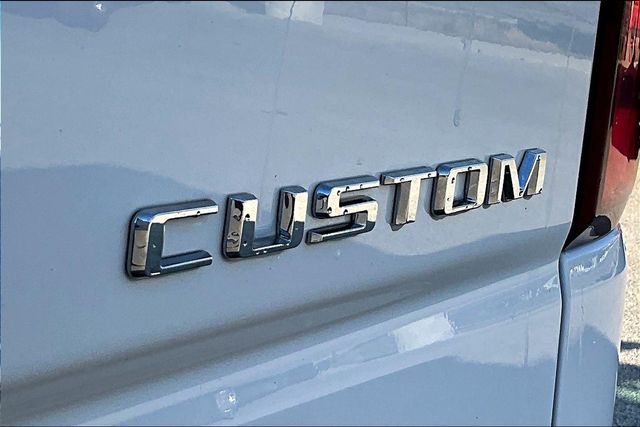 2019 Chevrolet Silverado 1500 Custom photo 9
