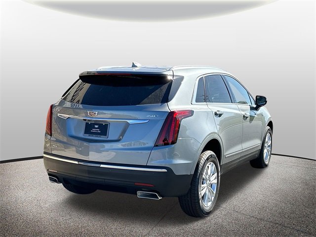 2025 Cadillac XT5 Luxury photo 2