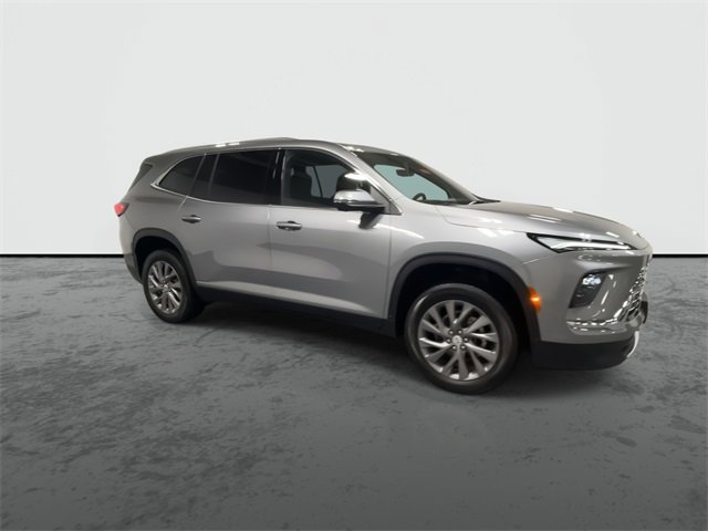 2026 Buick Enclave Preferred photo 2