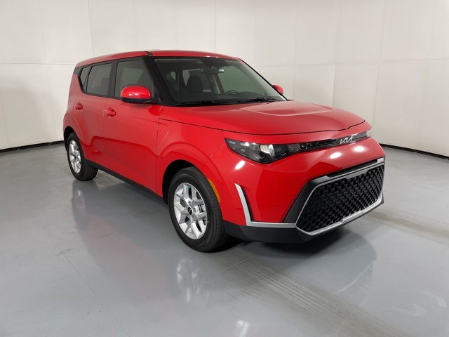 2025 Kia Soul S photo 2