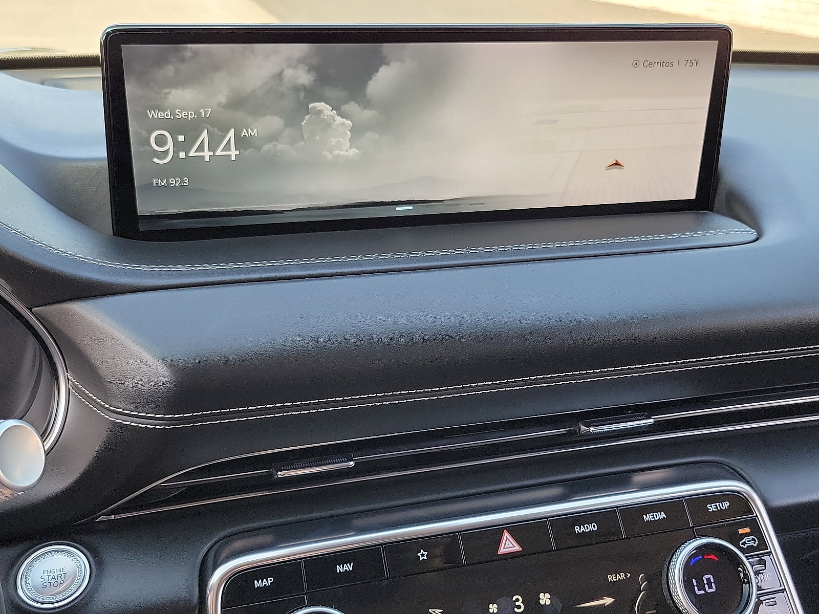2023 Genesis GV80 2.5T Advanced photo 9