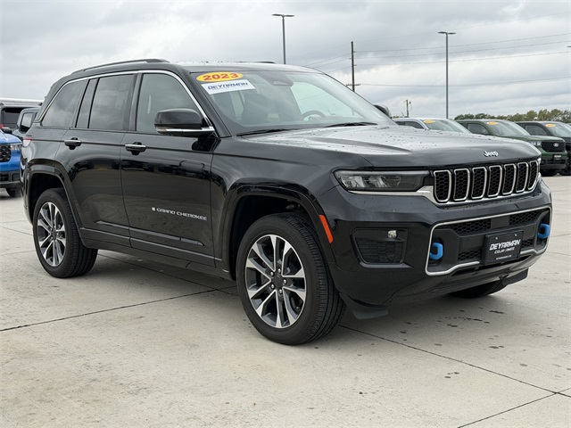2023 Jeep Grand Cherokee Overland 4xe's photo