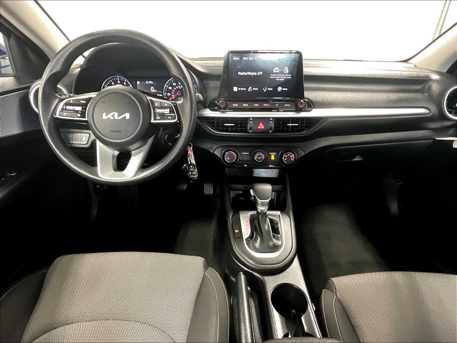 2024 Kia Forte LXS photo 21