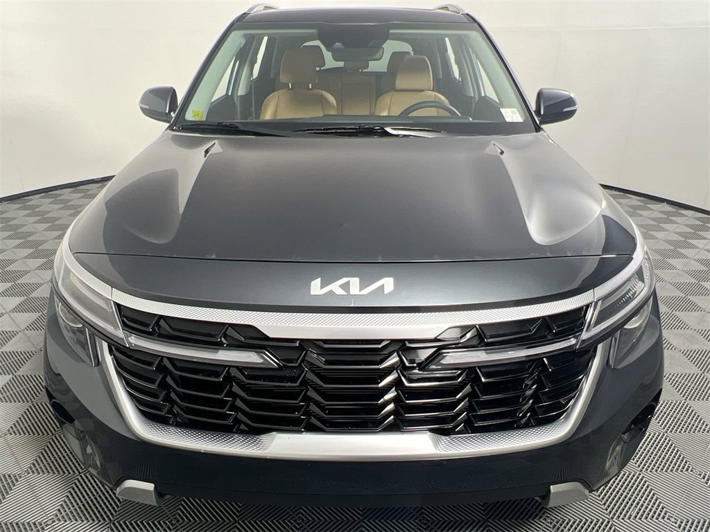 2025 Kia Seltos EX photo 6