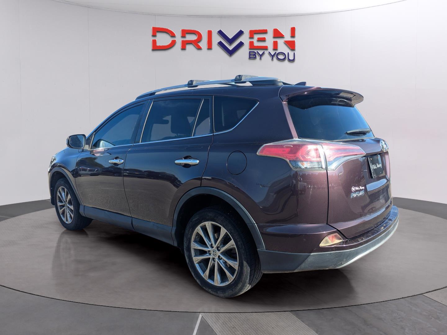 2017 Toyota RAV4 Limited photo 3