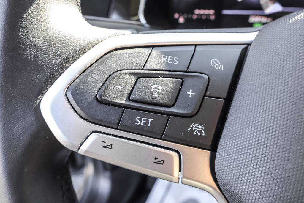 2023 Volkswagen Jetta 1.5T SE photo 17