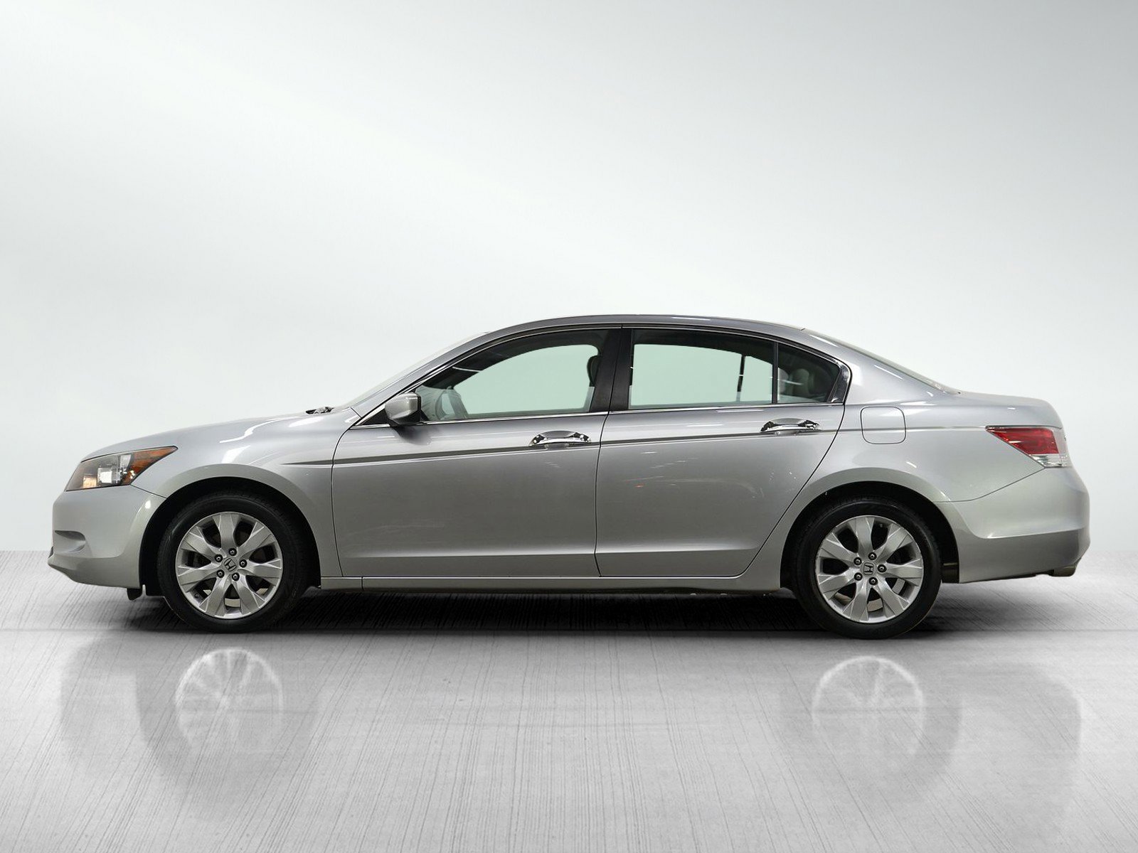 Used 2010 Honda Accord EX-L V6 with VIN 1HGCP3F82AA009528 for sale in Burnsville, Minnesota